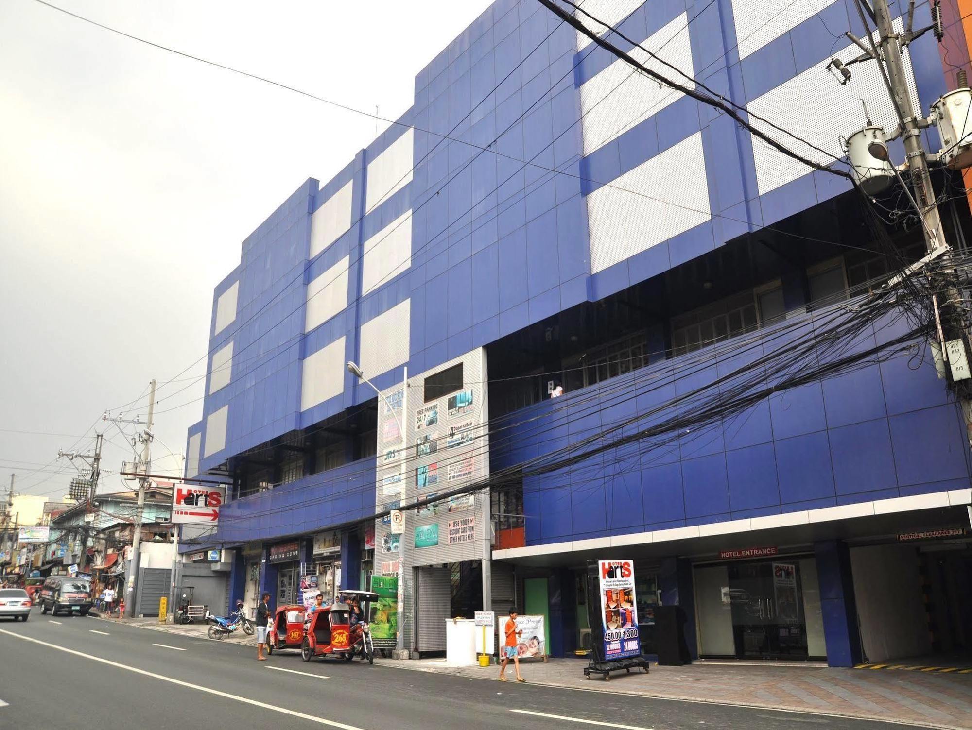 Harts Hotel-Quezon City Exterior foto